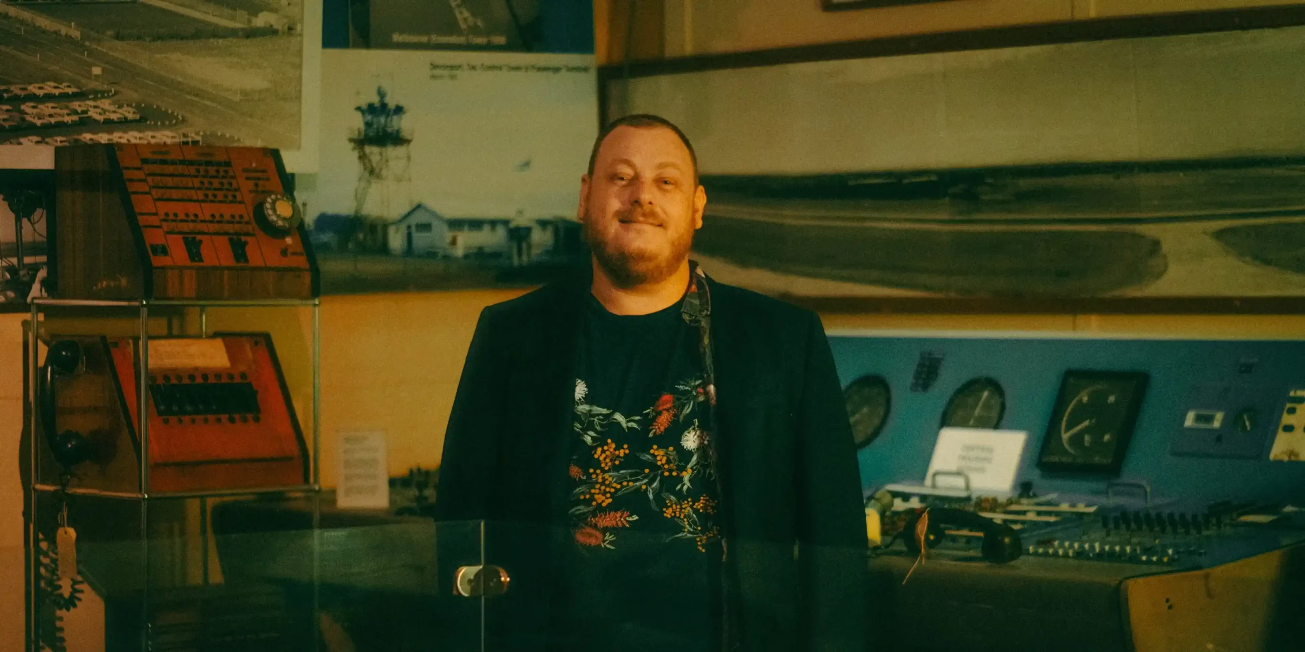 GONE 2 GROUND : ANDREW TUTTLE