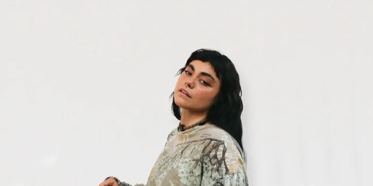 Miya Zawa 8 Diary Entries Tour