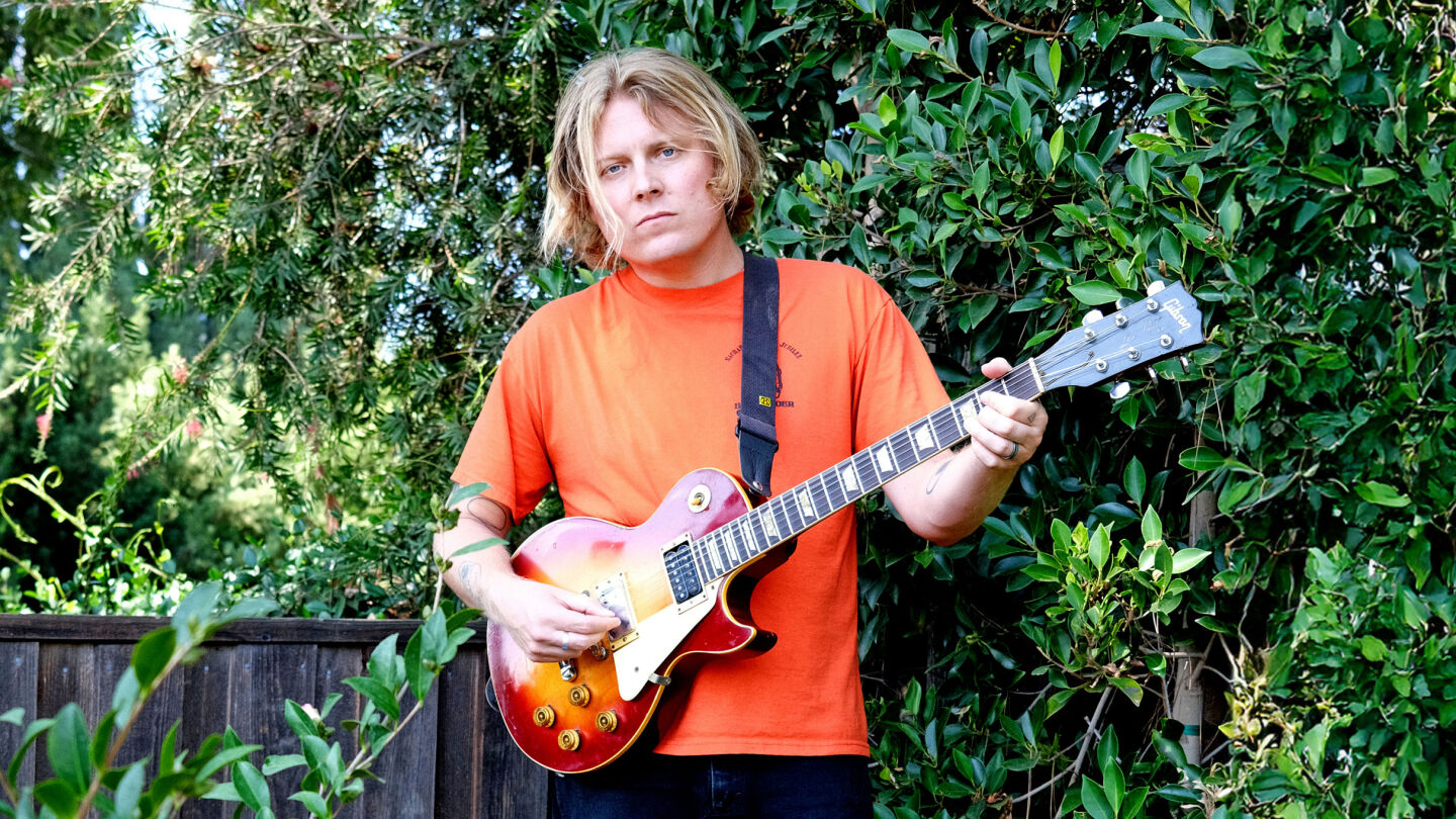 TY SEGALL(USA) with Earth Tongue & KNEE