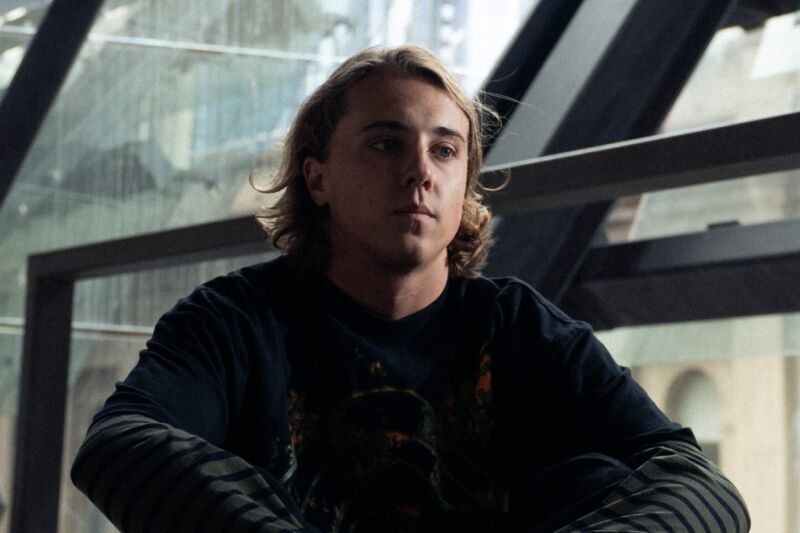 STÜM (AUS) With RONI & Nikitasilly