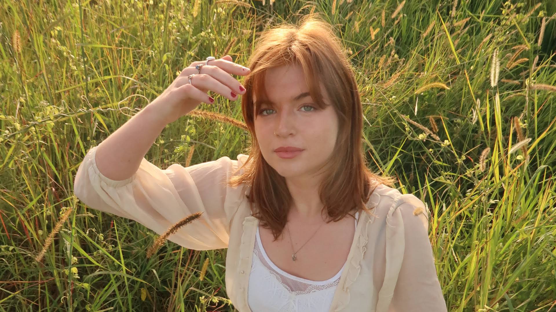 Ari Isabella (FREE ENTRY)