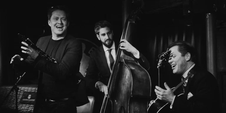 Adrian Cox Trio (Europe) Club Croco album Tour