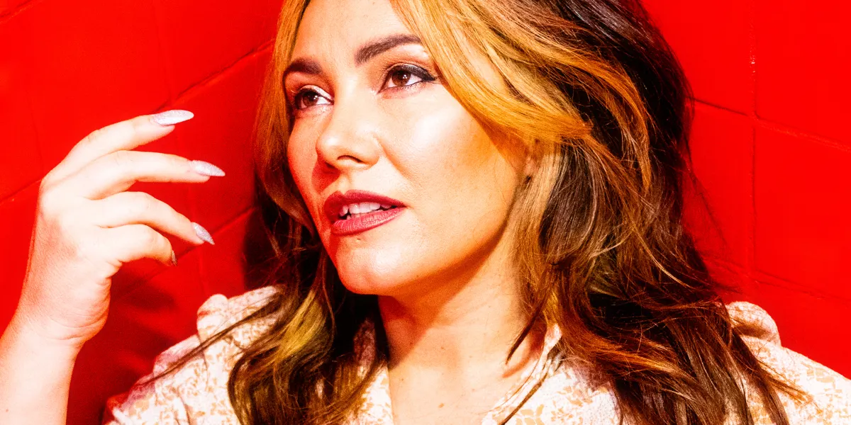 Wheelhouse Agency Presents ELLA HOOPER - The Overnight Success Tour With Special Guest Ruby Mae